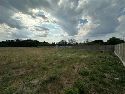 Bocsa Romana, De Inchiriat, Teren Intravilan 8.500mp, strada principala - foto 7