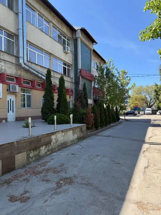 Se Vinde sau se Inchiriaza spatiu comercial - foto 3
