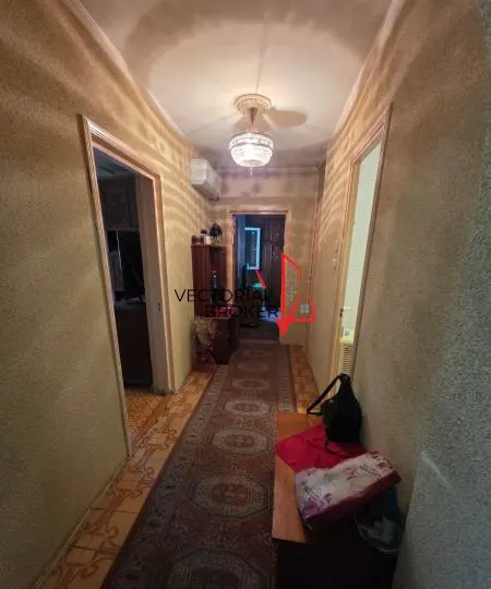 2 camere decomandat Biserica Capra Pantelimon - foto 1