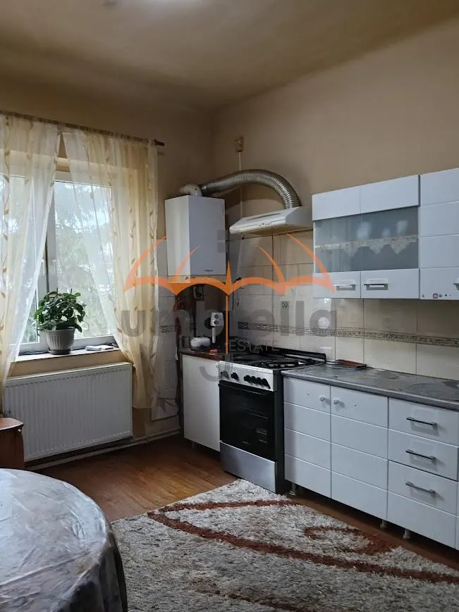 Apartament 2 camere in zona centrala - foto 1