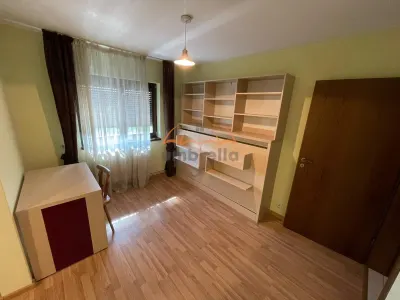 OPORTUNITATE | Apartament spațios cu 4 camere, boxă și 2 balcoane â€“ Zonă Ultracentrală & Liniștită - foto 4