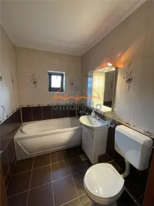 OPORTUNITATE | Apartament spațios cu 4 camere, boxă și 2 balcoane â€“ Zonă Ultracentrală & Liniștită - foto 8