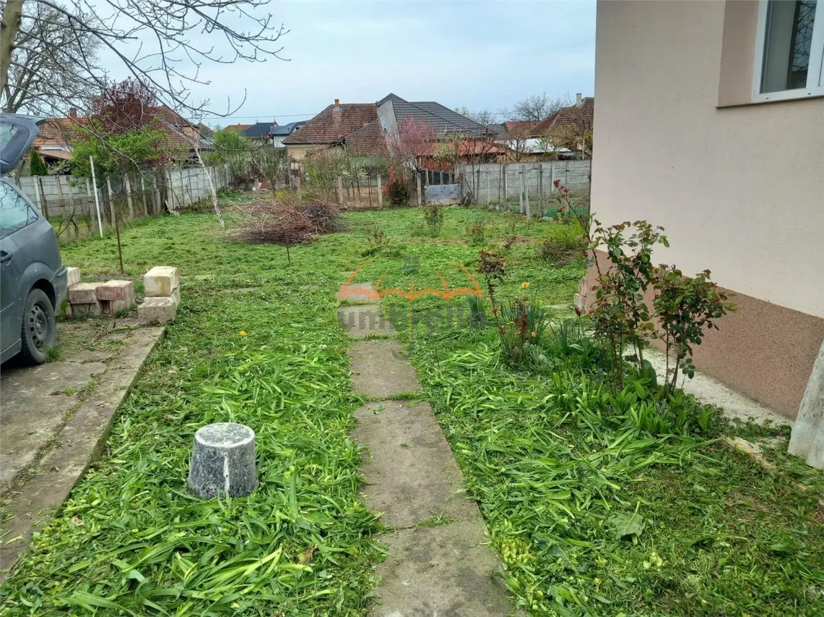 Casa zona Titulescu - foto 1