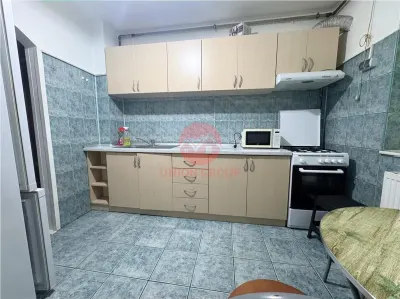 Apartament 3 Camere Decomandat Zona Tomis Nord - foto 10