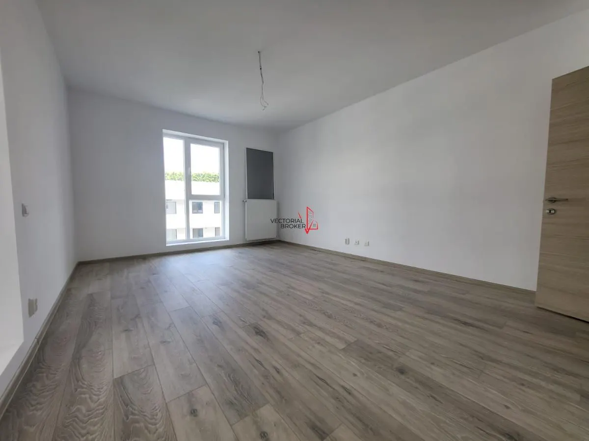 SE VINDE 3 CAMERE DECOMANDAT CU TERASA 22MP+BALCON - foto 4