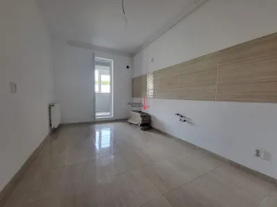 SE VINDE 3 CAMERE DECOMANDAT CU TERASA 22MP+BALCON - foto 6