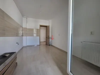 SE VINDE 3 CAMERE DECOMANDAT CU TERASA 22MP+BALCON - foto 9