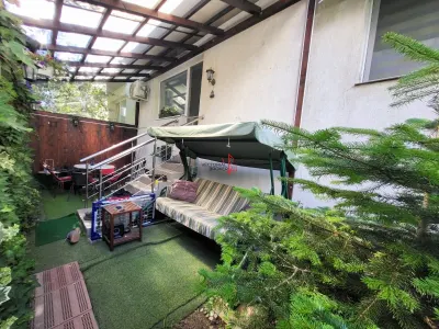 3 CAMERE DECOMANDAT + 2 PARCARI + 30MP CURTE IN PROPRIETATE - Bucuresti