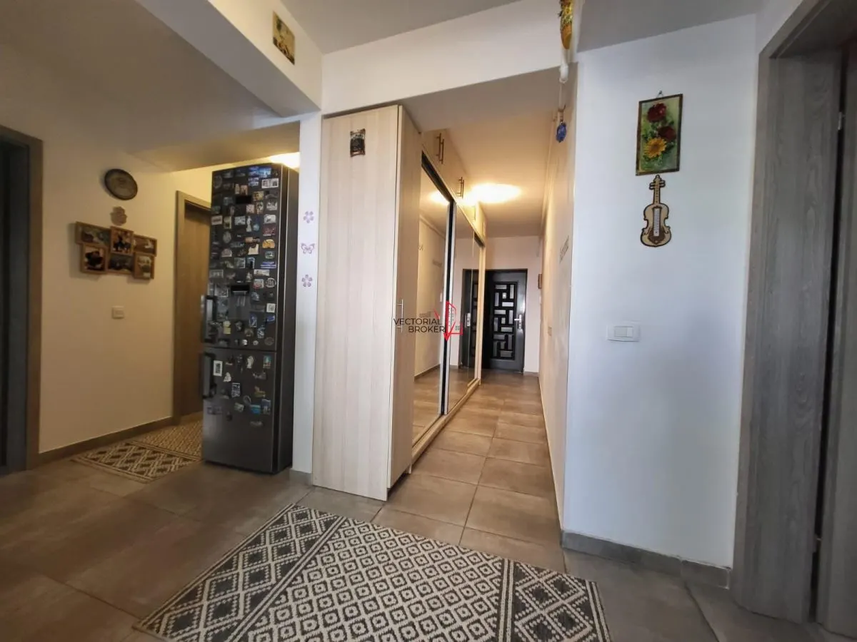 3 CAMERE DECOMANDAT + 2 PARCARI + 30MP CURTE IN PROPRIETATE - foto 13