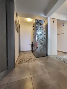 3 CAMERE DECOMANDAT + 2 PARCARI + 30MP CURTE IN PROPRIETATE - foto 14