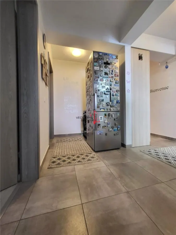 3 CAMERE DECOMANDAT + 2 PARCARI + 30MP CURTE IN PROPRIETATE - foto 14