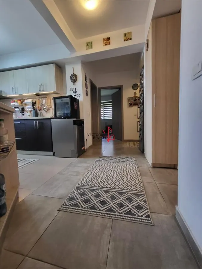 3 CAMERE DECOMANDAT + 2 PARCARI + 30MP CURTE IN PROPRIETATE - foto 18