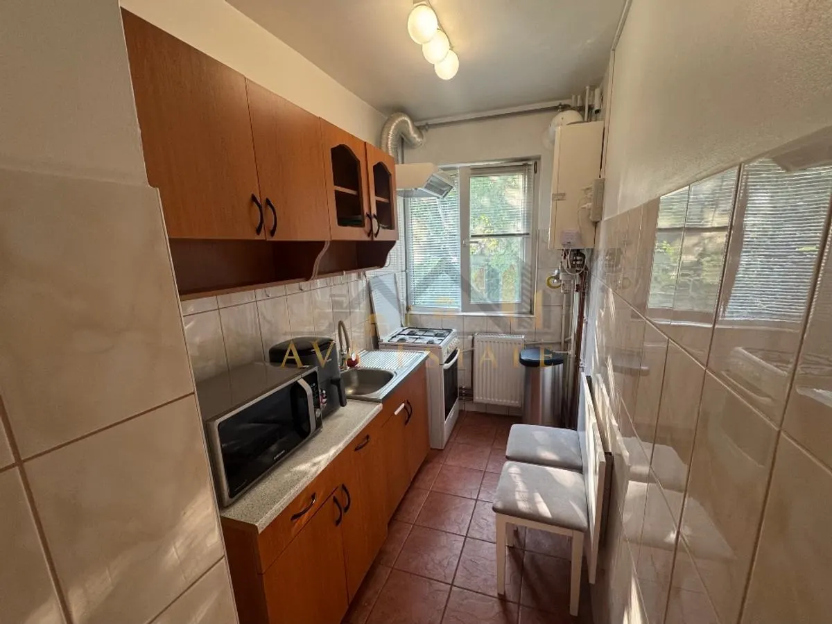 Apartament  2 camere | Et.3, 41 mp - Zona Dacia - foto 5