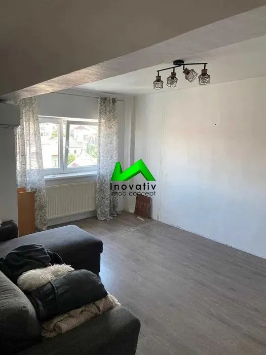 Apartament de vanzare 2 camere decomandat Sibiu Strand - foto 1