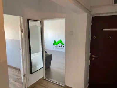 Apartament de vanzare 2 camere decomandat Sibiu Strand - foto 3