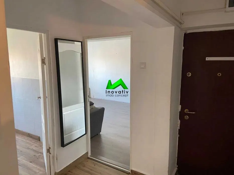 Apartament de vanzare 2 camere decomandat Sibiu Strand - foto 3