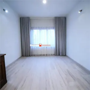Spatiu de inchiriat in zona ultracentrala â€“ ideal pentru birouri, cabinete sau activitati de servicii - foto 2