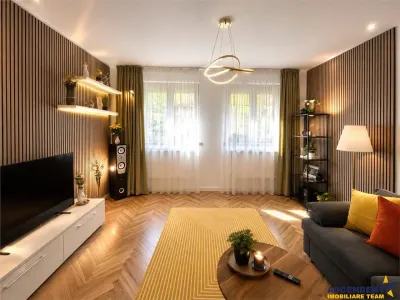 Pet friendly! Refugiu urban, 20 mp gradina privata, 2 camere, 65 mp, regim vila, Dealul Cetatii, Brasov - Brasov