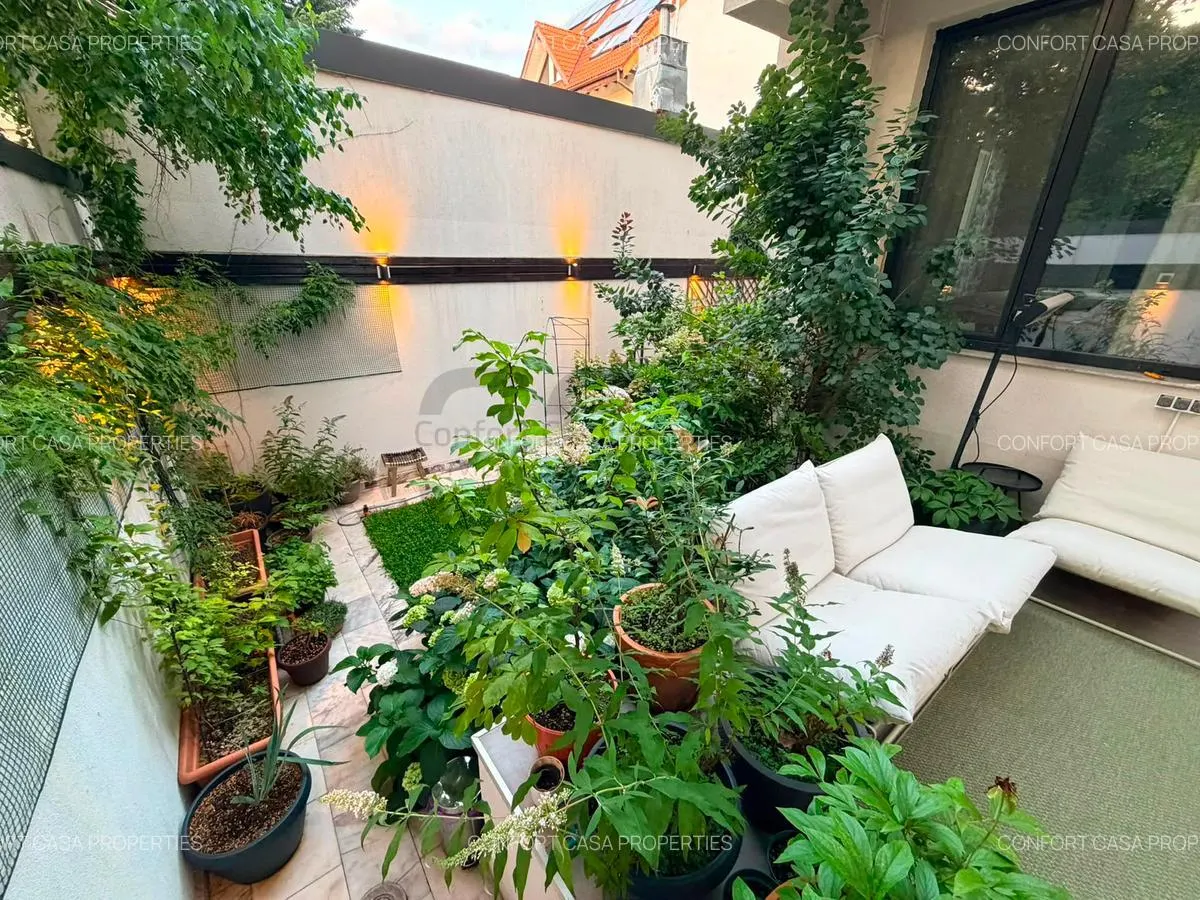 1 Mai  - Pta Victoriei - Apartament 3 camere -gradina de 95 mp amenajata - foto 1