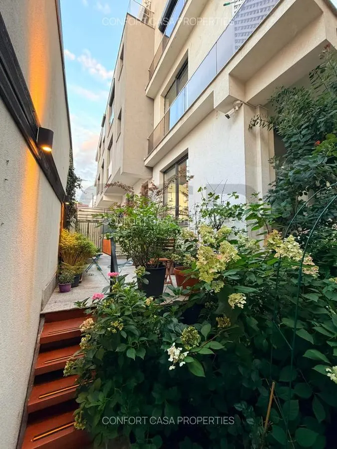 1 Mai  - Pta Victoriei - Apartament 3 camere -gradina de 95 mp amenajata - foto 9