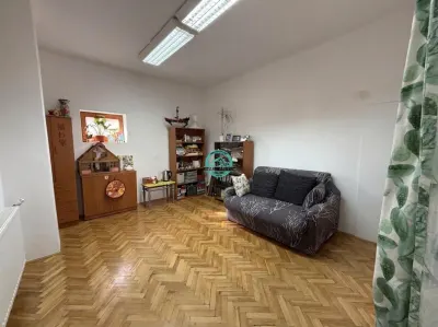 Casa de vanzare de 342 mp, teren 317, zona Semicentrala - foto 5