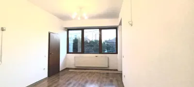 Vila  D+P+1+M de inchiriat pentru birouri 6 camere - Complexul Studentesc - foto 4