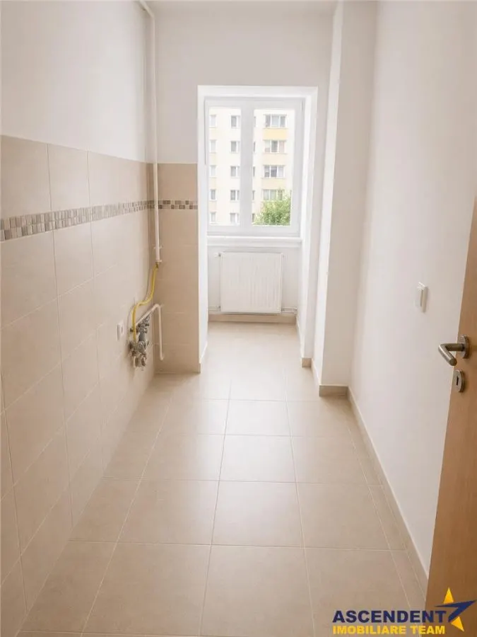 Decomandata, etaj1, Calea Bucuresti, Brasov - foto 2