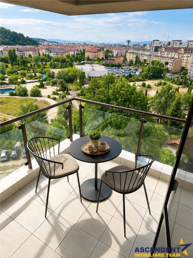 Pet  friendly! Studio 52 mp + terasa, priveliste, parcare, mobilat, echipat - foto 1