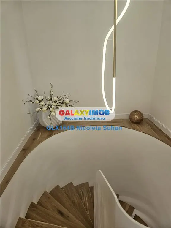 VANZARE CASA SPECTACULOASA DOROBANTI RENOVATA IN TOTALITATE - foto 13