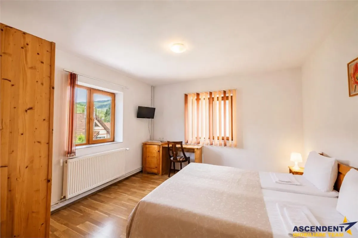 Pensiunea Casa Maria Busteni,afacere HoReCa,restaurant clasificat,spectacol montan - foto 5