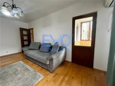DE INCHIRIAT APARTAMENT CU 2 CAMERE CENTRAL - foto 5