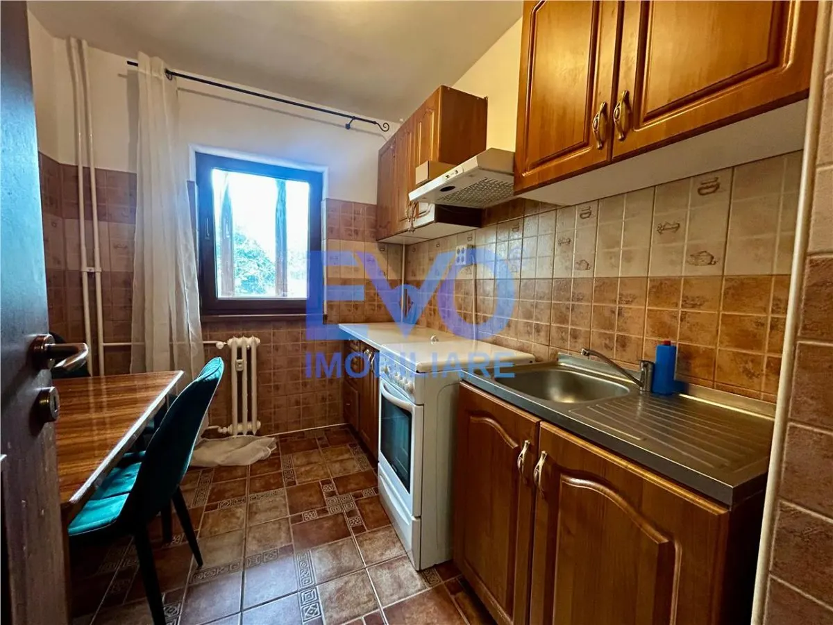 DE INCHIRIAT APARTAMENT CU 2 CAMERE CENTRAL - foto 7