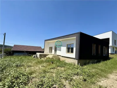 Casa cu 3 camere de vanzare, teren 400 mp, in Corunca - Corunca