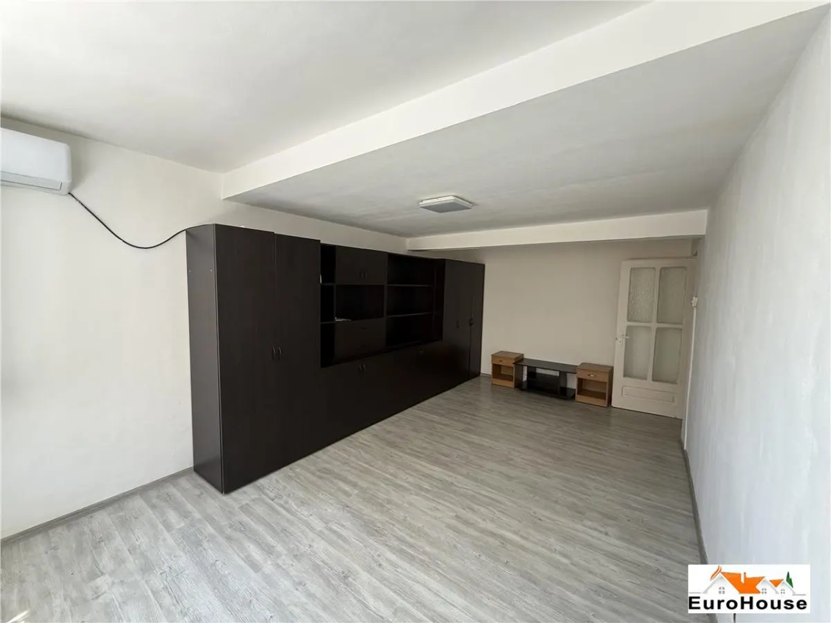 Garsoniera De Vanzare , 40mp , Etaj 1 , Zona Ampoi - foto 2