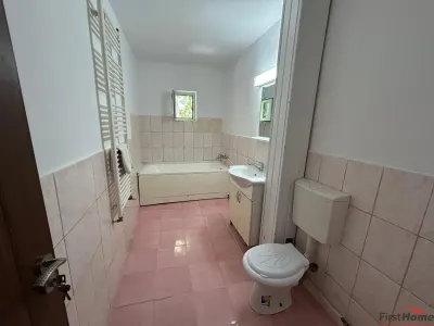 Apartament cu 3 camere de vanzare, zona Piata Moldovei - foto 12