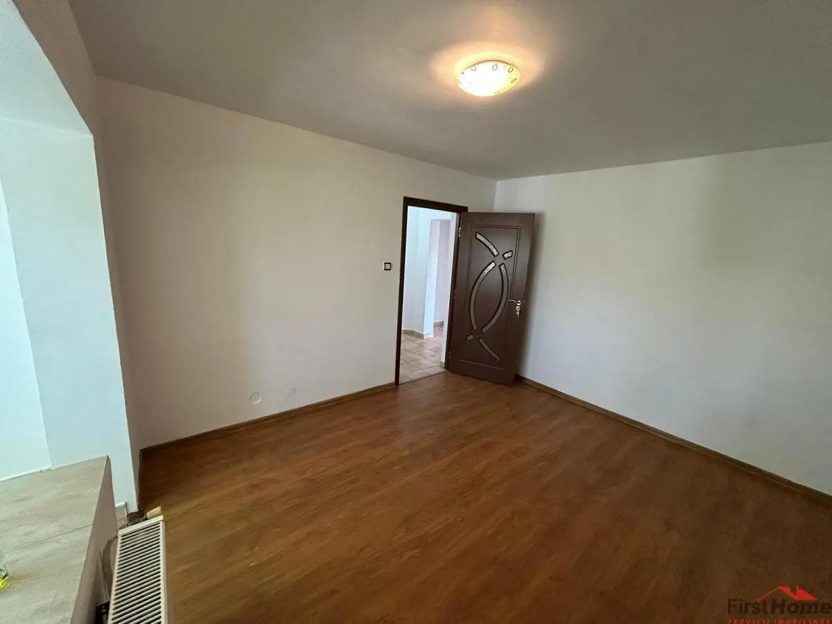Apartament cu 3 camere de vanzare, zona Piata Moldovei - foto 4