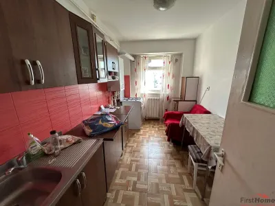 Apartament cu 3 camere de vanzare, zona Ceasul Rau. - foto 5