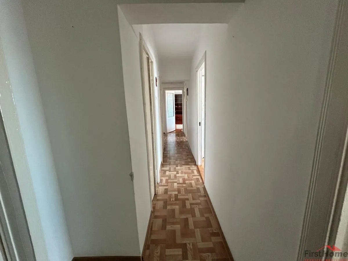 Apartament cu 3 camere de vanzare, zona Ceasul Rau. - foto 8