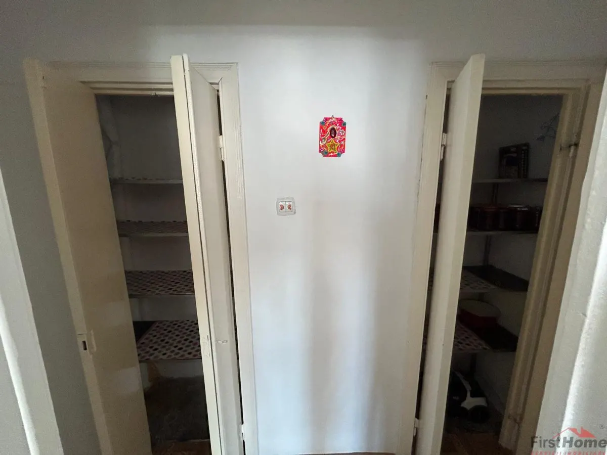 Apartament cu 3 camere de vanzare, zona Ceasul Rau. - foto 9