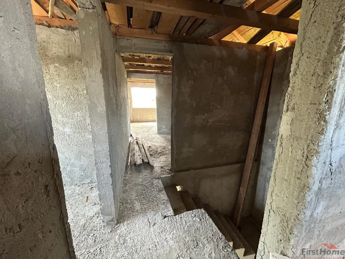 Casa P+1 de vanzare in Campineanca, cartier tineretului - foto 14