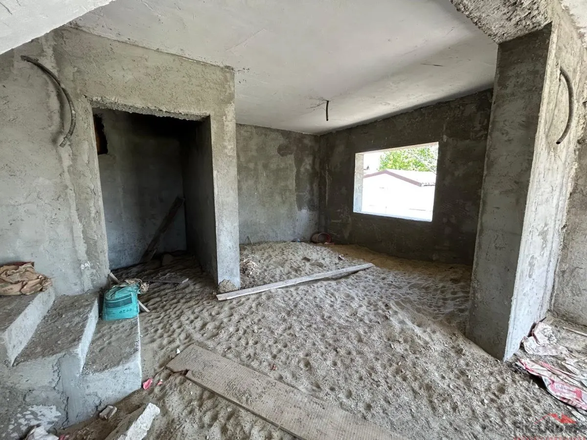 Casa P+1 de vanzare in Campineanca, cartier tineretului - foto 7
