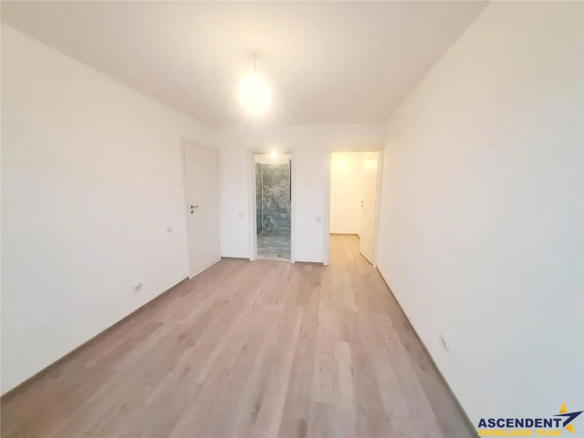 Vila superba cu 5 camere, intabulata 2025, P+E, toate utilitatile, Harman, Brasov - foto 15