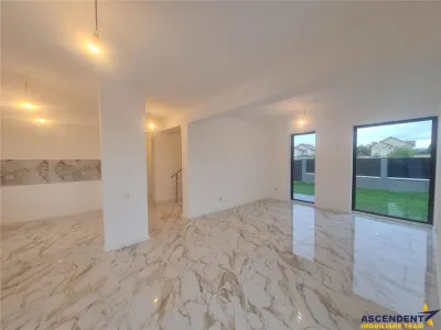 Vila superba cu 5 camere, intabulata 2025, P+E, toate utilitatile, Harman, Brasov - foto 3