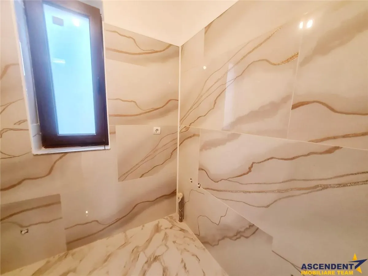 Vila superba cu 5 camere, intabulata 2025, P+E, toate utilitatile, Harman, Brasov - foto 4