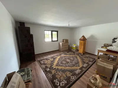 Casa P+M, de vanazre, in com. Vrancioaia - foto 13