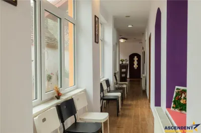 Casa pretabila: rezidential/ comercial/ servicii  Central, Fagaras - foto 19