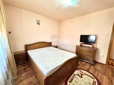 Apartament 3 camere cu centrala proprie - foto 6
