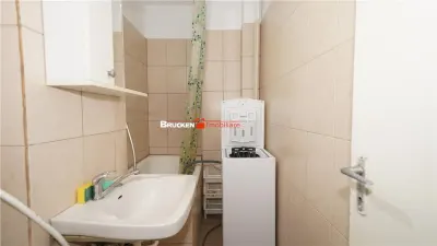 Garsoniera de inchiriat in Velenta | Etaj 2 | Pret avantajos - foto 7