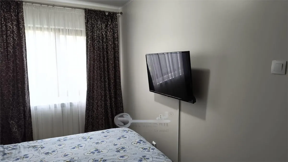 APARTAMENT 3 CAMERE NEDECOMANDAT CANTEMIR PODU ROS - foto 3