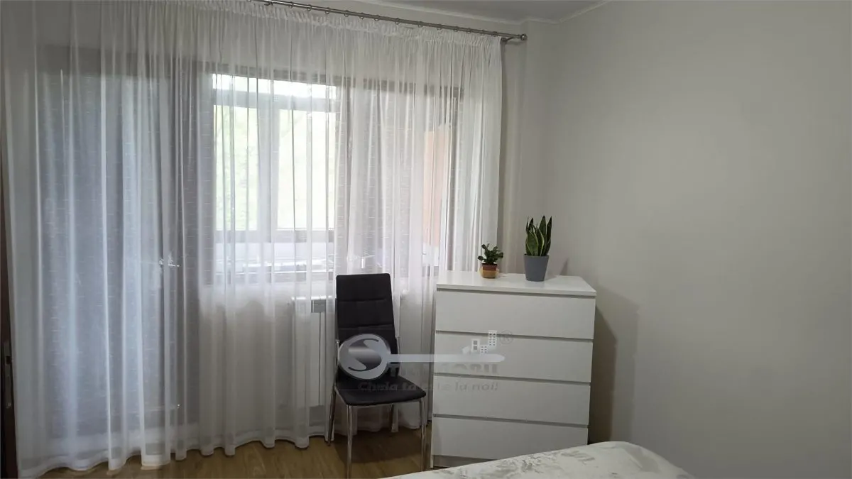 APARTAMENT 3 CAMERE NEDECOMANDAT CANTEMIR PODU ROS - foto 5